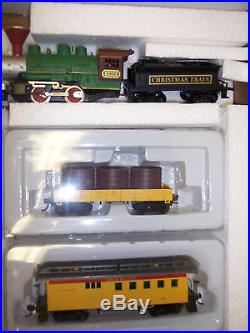HO UNION PACIFiC TRAIN SET 0-4-0 OLD TIME LOCO WithCHRISTMAS TENDER & 4 CARS RRC0