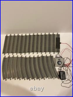 Hawthorne PEANUTS Christmas Village, SNOOPY TRAIN HO Set, Working Controls 2011