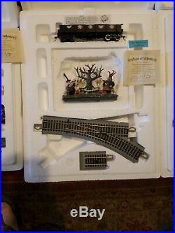 Hawthorne Village Nightmare Before Christmas Express Train Set with COAs