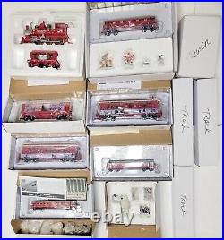 Hawthorne Village Rudolphs Christmastown Express On30 Scale Electric Train Set