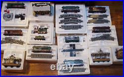 Hawthorne Village Thomas Kinkade's Christmas Train Set 9 Trains And 4 Buildings