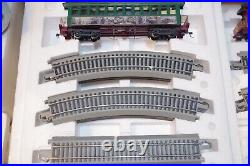 Hawthorne Village Thomas Kinkade's Christmas Train Set 9 Trains And 4 Buildings