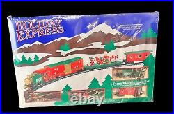 Holiday Express 4 Piece Electric Train Set HO Christmas Santa Claus 01029 NEW
