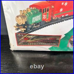Holiday Express 4 Piece Electric Train Set HO Christmas Santa Claus 01029 NEW