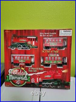 Holiday Memories Lionel Train Set Locomotive 52 Piece G Gauge Open Box Christmas
