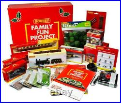 Hornby R1278 Family Fun Christmas Project Train Set System (Over £444 at RRP)