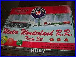 LIONEL 6-31901 WINTER WONDERLAND TRAIN SET with LOCO, 5 Cars, Track, Transformer
