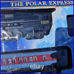 LIONEL The Polar Express Battery O Gauge Toy Train Set with Remote 712133
