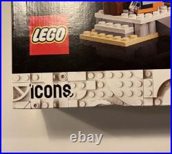 Lego 10361 Holiday Express Train Christmas Set 956 pcs