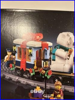 Lego 10361 Holiday Express Train Christmas Set 956 pcs Lego 10361 Holiday Express Train Christmas Set 956 pcs