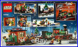 Lego set 10254 Creator Winter Christmas Holiday Train New Factory Sealed 734 pcs