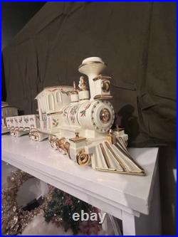Lenox Holiday Junction 3-Piece Porcelain Train Set 24K Gold Trim Mint Condition