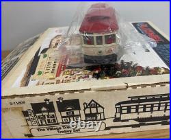 Lionel 6-11809 Christmas Village Motorized Trolley Set Train O-27 Gauge Track