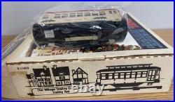 Lionel 6-11809 Christmas Village Motorized Trolley Set Train O-27 Gauge Track