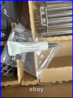 Lionel 6-21944 O27 Gauge Christmas Train Set With Musical Boxcar Please Read