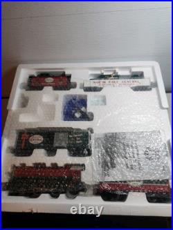 Lionel 6-30068 O Gauge North Pole Central Christmas Train Set Lightly Used Lionel 6-30068 O Gauge North Pole Central Christmas Train Set Lightly Used