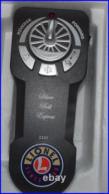 Lionel 6-30205 LionChief O Gauge Silver Bells Christmas Steam Train Set