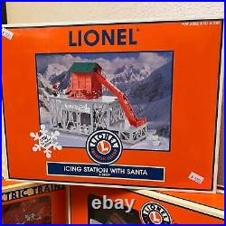 Lionel Christmas Train Set Gondola Santa Caboose Engine Reindeer Car Snowman