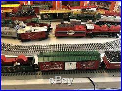Lionel Christmas Trains Multiple Sets Variety Of Cars