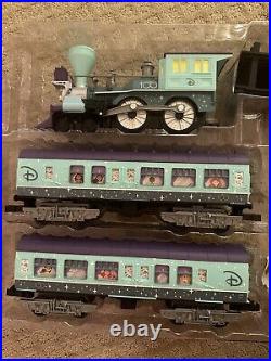 Lionel Disney 100 Years Of Wonder 712096 Battery Operated Train Set Brand New