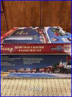 Lionel Disney Christmas Train Set Lionchief 4-4-0 Steam O-Scale 6-82716 MINT