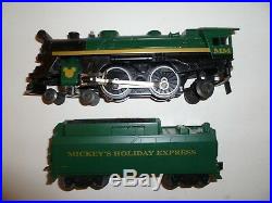 Lionel Disney Christmas steam Train Set from 1999 uncatalogued O gauge