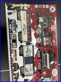 Lionel Disney Mickey Mouse Train Set Ready To Play Christmas Unopened 712068 Lionel Disney Mickey Mouse Train Set Ready To Play Christmas Unopened 712068