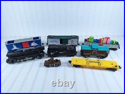Lionel Disney Mickeys Christmas Express Train 6-31946 Locomotive Tender + 5 cars