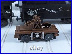Lionel Disney Mickeys Christmas Express Train 6-31946 Locomotive Tender + 5 cars