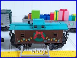 Lionel Disney Mickeys Christmas Express Train 6-31946 Locomotive Tender + 5 cars