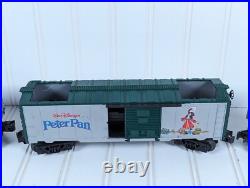 Lionel Disney Mickeys Christmas Express Train 6-31946 Locomotive Tender + 5 cars