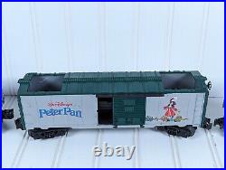Lionel Disney Mickeys Christmas Express Train 6-31946 Locomotive Tender + 5 cars