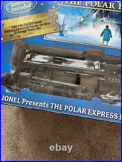 Lionel G Gauge Polar Express Train Set Battery Powered Ready to Run 7-11022