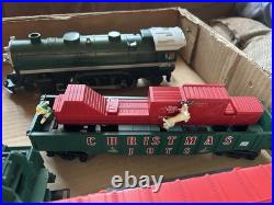 Lionel Holiday 6-31966 Tradition Special Electric Railroad O-Gauge Train Set Lionel Holiday 6-31966 Tradition Special Electric Railroad O-Gauge Train Set
