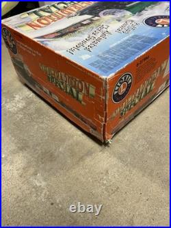 Lionel Holiday 6-31966 Tradition Special Electric Railroad O-Gauge Train Set