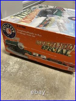 Lionel Holiday 6-31966 Tradition Special Electric Railroad O-Gauge Train Set