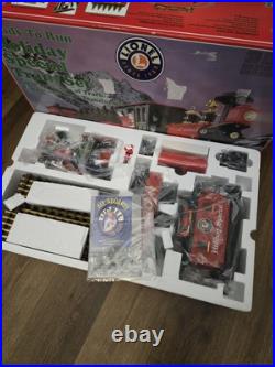 Lionel Holiday Special Train set 8-81029 51 Circle Of Track 60w Transformer