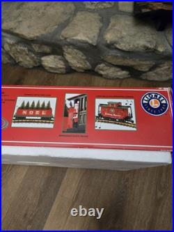 Lionel Holiday Special Train set 8-81029 51 Circle Of Track 60w Transformer