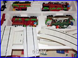 Lionel Holiday Tradition Express Train Set G Gauge Christmas 7-11000 Lionel Holiday Tradition Express Train Set G Gauge Christmas 7-11000