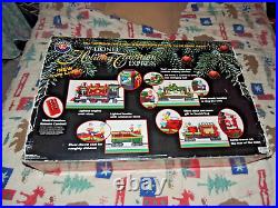 Lionel Holiday Tradition Express Train Set G Gauge Christmas 7-11000 Lionel Holiday Tradition Express Train Set G Gauge Christmas 7-11000