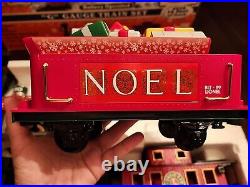 Lionel Holiday Train Set 62134 Electronic Christmas Carols 24 Pieces G Gauge