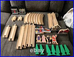 Lionel Imaginarium The Polar Express Complete Train Set Toys R' Us 2007 WB