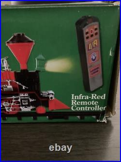 Lionel Lines 36 Piece G-Gauge Christmas Train Set With Remote in box Tested