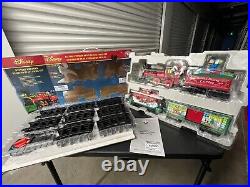 Lionel Mickey Mouse Express Disney G-Gauge Christmas Train Set 7-11773