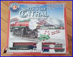 Lionel North Pole Central 6-30068 Christmas Train Set Engine Caboose Santa Box