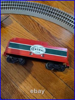 Lionel North Pole Central Christmas 0 Gauge Train Set # 6-30020 Plus Extra Track