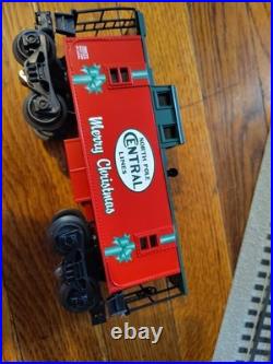 Lionel North Pole Central Christmas 0 Gauge Train Set # 6-30020 Plus Extra Track