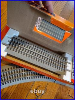 Lionel North Pole Central Christmas 0 Gauge Train Set # 6-30020 Plus Extra Track