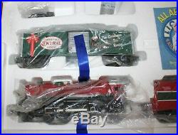 Lionel North Pole Central Christmas Train Set 4-4-2 Locomotive 4 Cars Never Used
