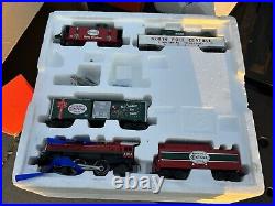 Lionel North Pole Central Christmas Train Set # 6-30068 & Expansion 6-30040